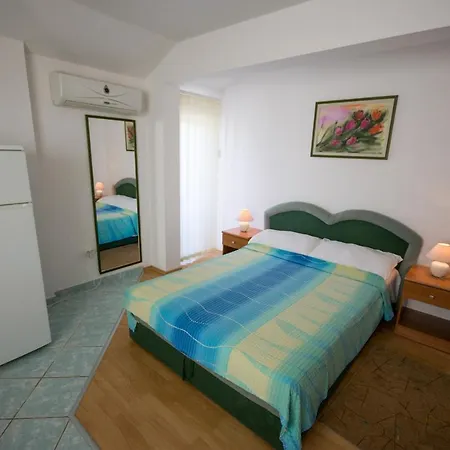 Vendégház Kus, Biograd