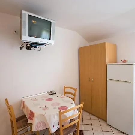 Kus, Biograd Vendégház Biograd na Moru