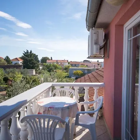 Vendégház Kus, Biograd